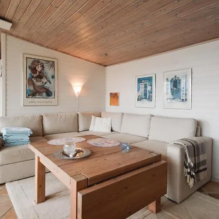 Two-bedroom Holiday In 度假居